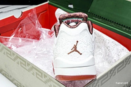 Hyperoad Air LOW 5 Grito” Jordan “El 1116